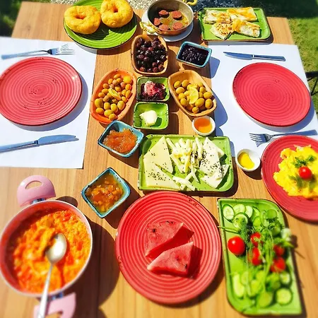 Ebruli Cunda Hotel Ayvalik