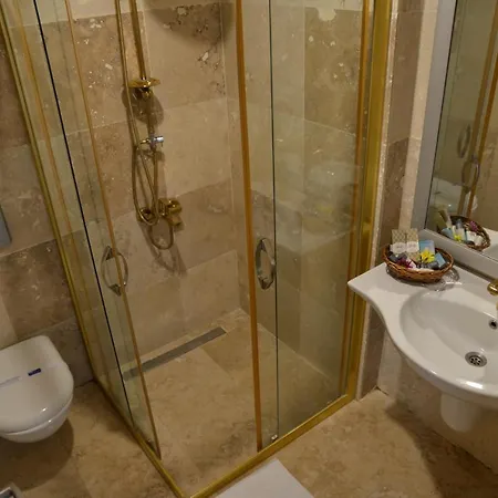 Ebruli Cunda Hotel Ayvalik