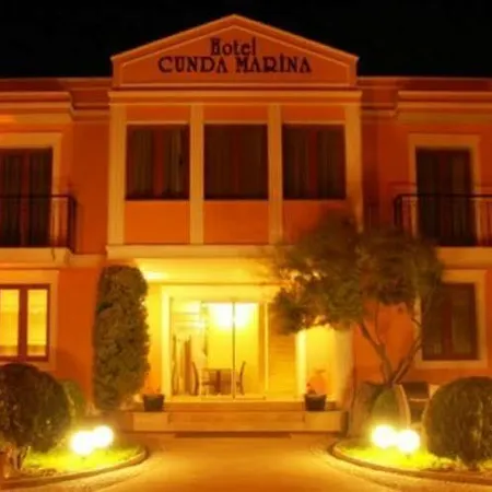 Ebruli Cunda Hotel