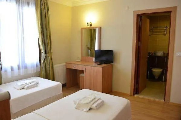 Ebruli Cunda Ayvalı